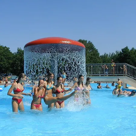 Tatil parkı Sunny Mobile Homes *