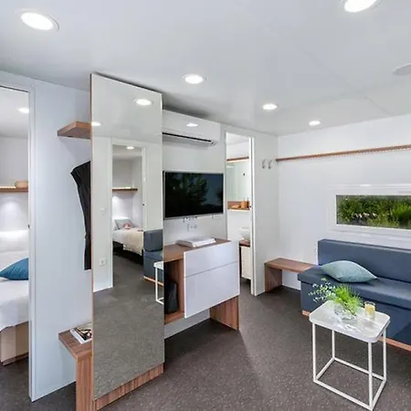 Tatil parkı Sunny Mobile Homes *